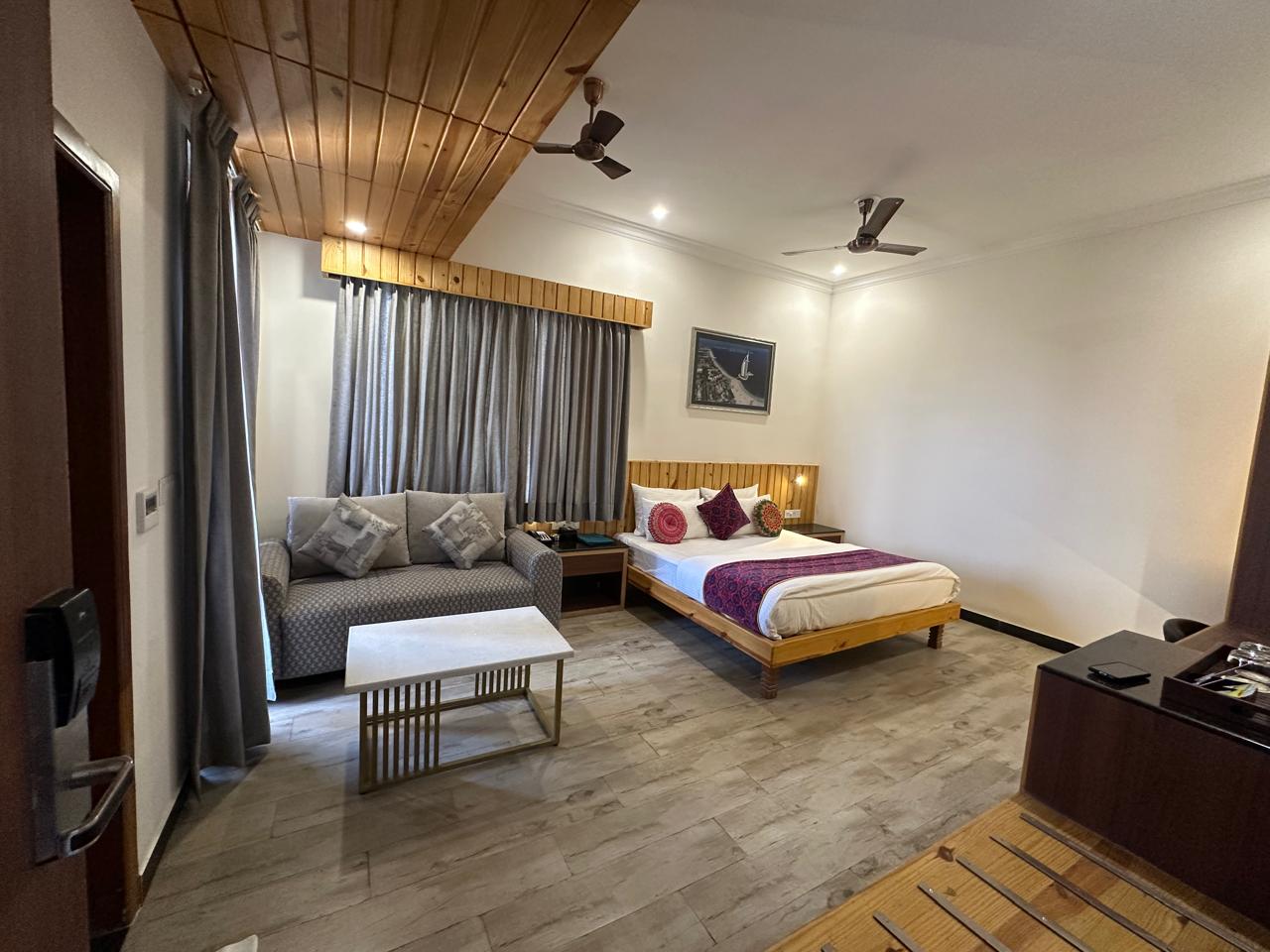 Room 05